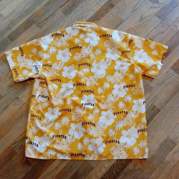 Pittsburgh Pirates Button Down Short Sleeve Hawaiian Shirt Size XL - Picture 2 of 10